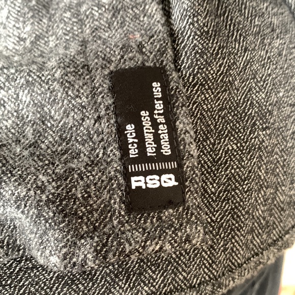 RSQ Formal Charcoal Recycled Button-up - Picture 5 of 5